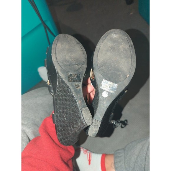 Sandals - Picture 4 of 4